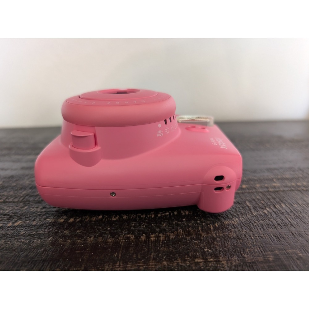 Fujifilm Instax Mini 9 Instant Camera Pink w/Case – Tested & Clean – Works Great - Picture 4 of 10
